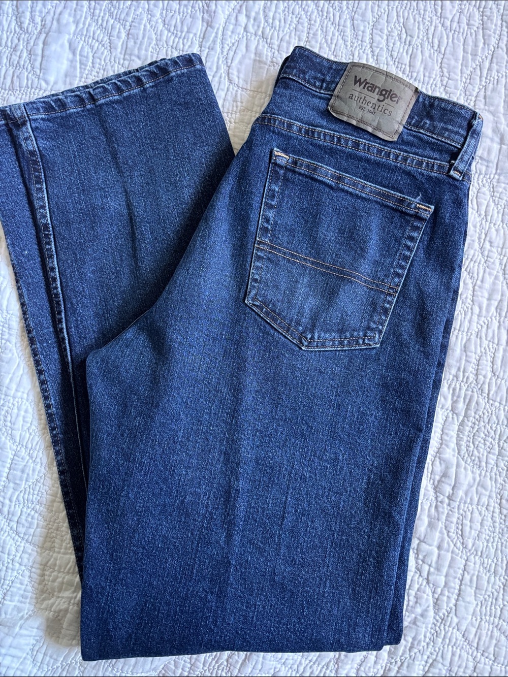Wrangler Men's Straight Leg Jeans in Dark Blue Denim
